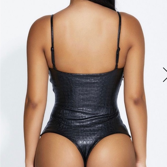 NAKED WARDROBE Faux croc thong bodysuit - Picture 2 of 5